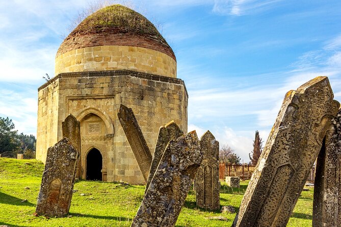 2 days 1 Night Shamakhi - Gabala - Lahij - Sheki Tour ( Northern Route) - Getting on the Road From Baku: Pickup, Timing, and Group Energy