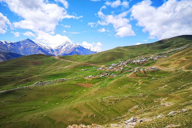 3-Day Hiking & Trekking Tour Remote Villages in Guba Azerbaijan - Day 1 From Baku to Grizdahna, Then the Eh Yolu Climb to Griz