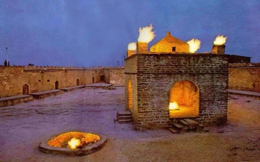 Ateshgah Fire temple and Burning mountain tour - Key things to know before you go