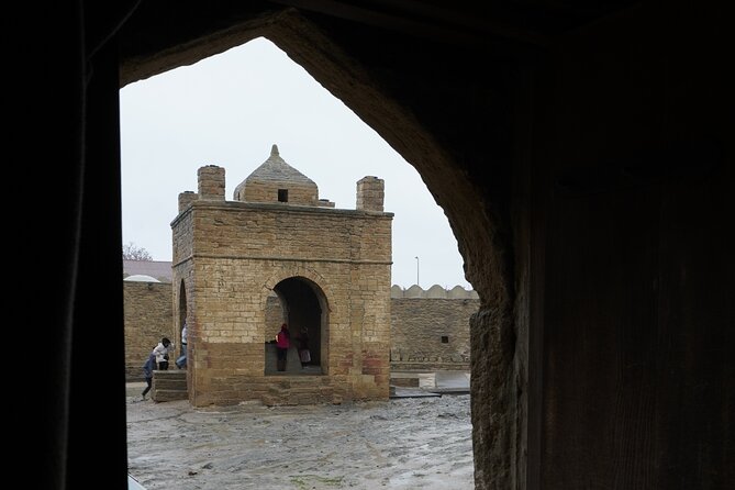 Ateshgah Fire Temple and Yanardag Fire Mountain Private Tour - Timing and Transfers: What 3 to 4 Hours Actually Feels Like