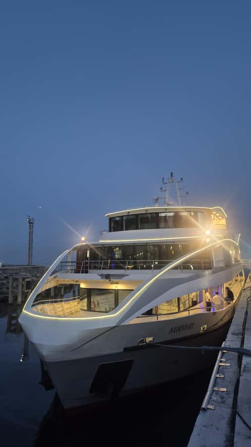 Baku: Caspian Sea Boat Tour with City Skyline Views - Timing tips: sunset vs full night lights (and the wind factor)