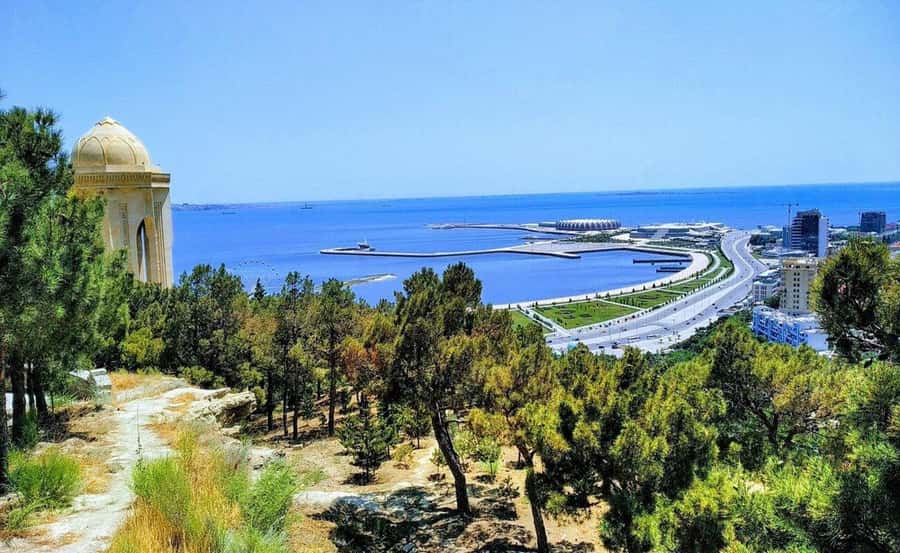 Baku City Group Tour - Baku Views, Boulevard Stroll, and Where the Day Ends