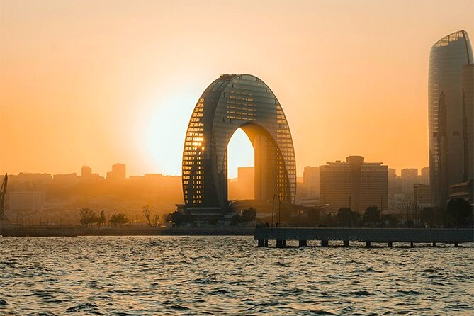 Baku City tours, Guide, Full Day Tour in Baku - Stop 1: Highland Park (Upland Park) for Skyline Photos That Click