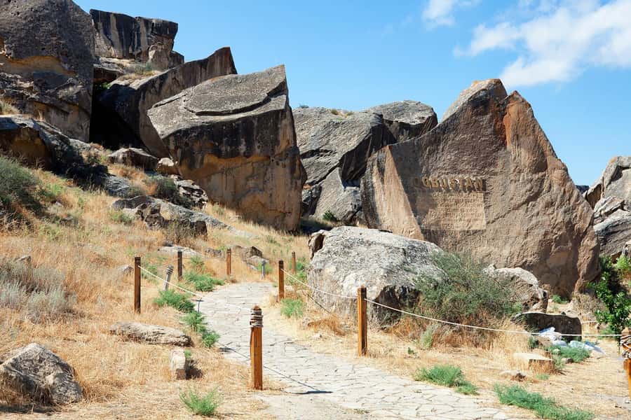 Baku: Gobustan/Absheron guided tour with lunch and tickets - Yanar Dag and Atashgah Fire Temple: Azerbaijan’s fire story in two acts