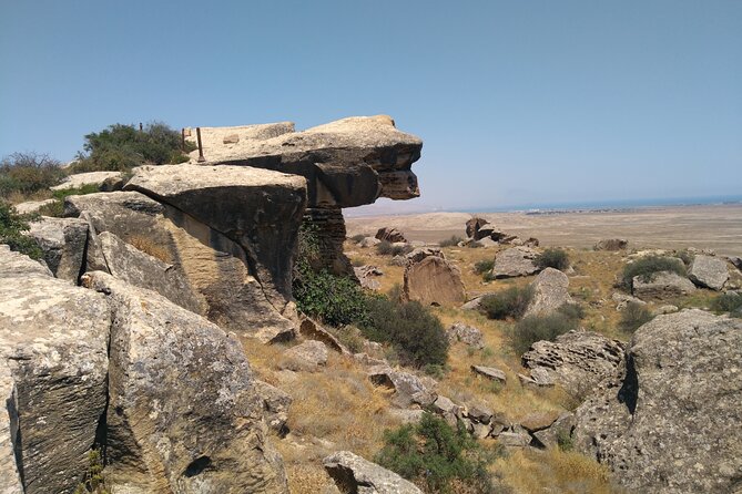 Baku: Gobustan, Mud Volcano, Fire Temple & Burning Mountain - Stop 5: Yanar Dag reserve, Mammadli, and the Burning Mountain effect