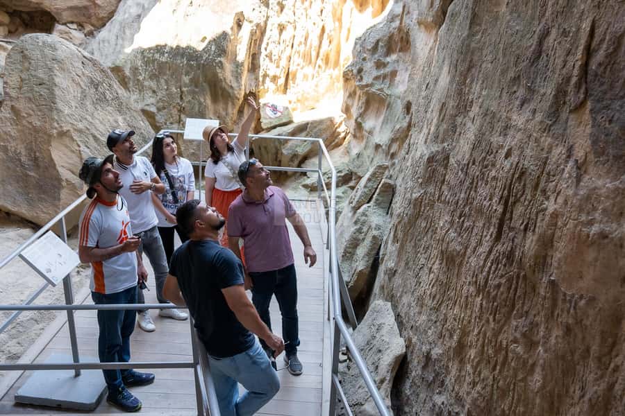 Baku: Gobustan National Reserve Guided Trip - Private - Open-air rock museum: ancient rock carvings you can actually interpret