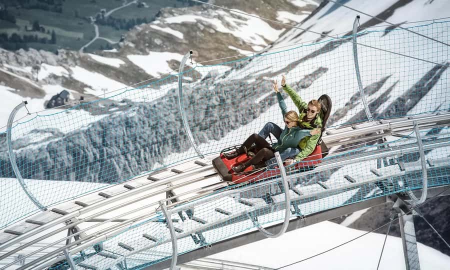 Baku: Guba, Candy Cane, and Shahdag Mountain Resort Trip - Candy Cane Mountains: striped hills that earn your camera time