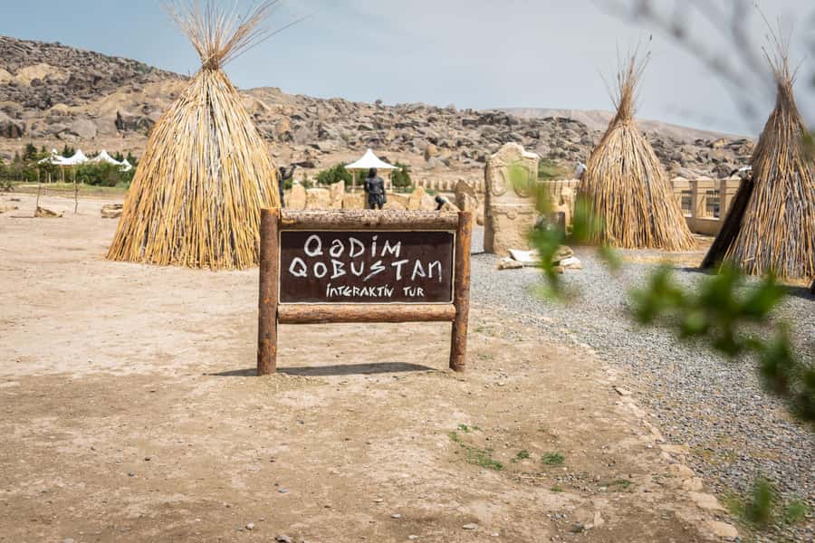 Baku: Half-Day Gobustan and Mud Volcanoes Tour with Entry - A tight half-day plan from Baku: what you really get in 4 to 5 hours
