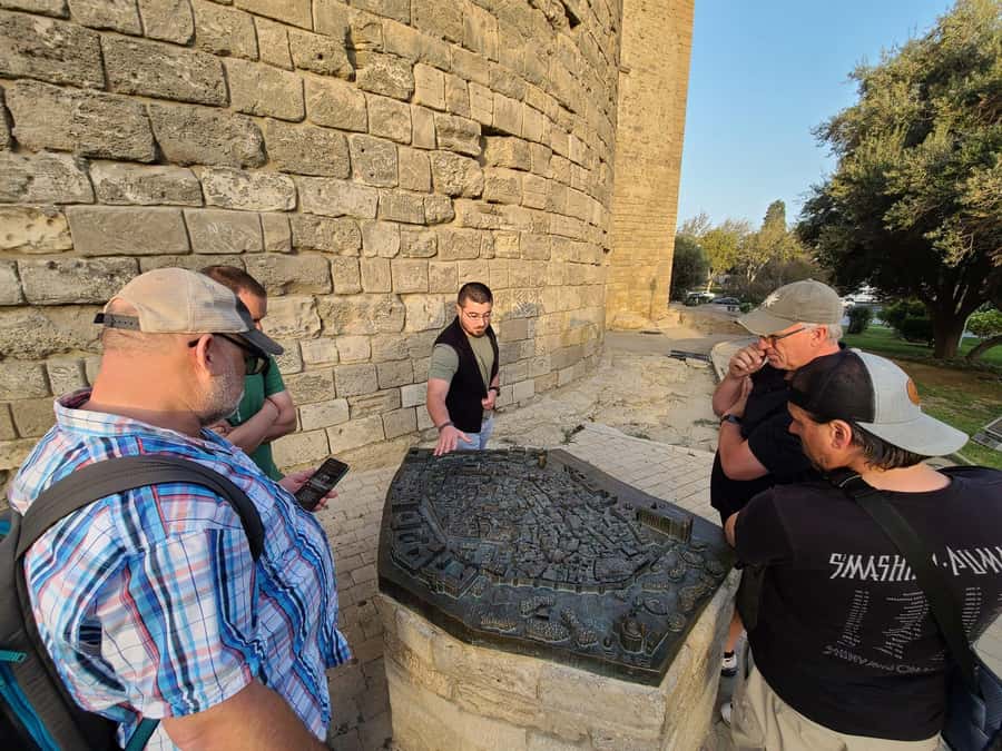 Baku: Historic and Modern Baku Tour ( Day & NIght Tour) - Quick hits before you go