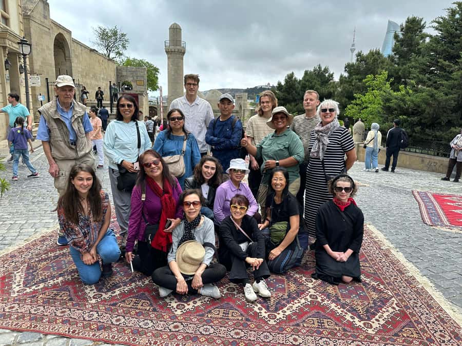 Baku: Historic and Modern Baku Tour ( Day & NIght Tour) - Oil boom and Russian Empire architecture, what to notice