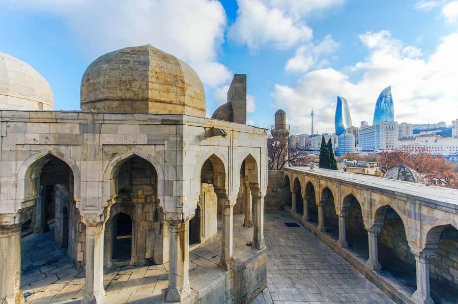 Baku Historical and modern tour in 2-3 hours+FREE Night tour - 3 Hours, Two Worlds, One Route