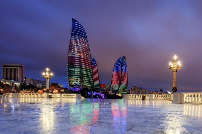 Baku Lights: the Night Tour illuminated by Baku lights - Highland Park and the Flame Towers view you came for