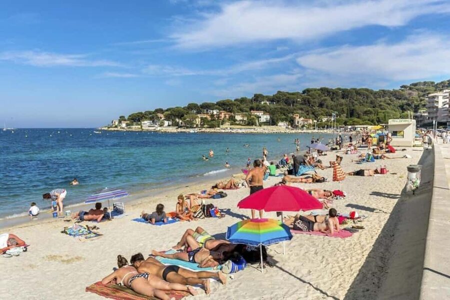 Baku Natural Beaches - Who this beach outing suits best