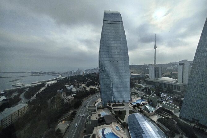 Baku Night Panoramic tour - Highland Park: Flame Towers, Martyrs’ Lane, and the eternal flame meaning