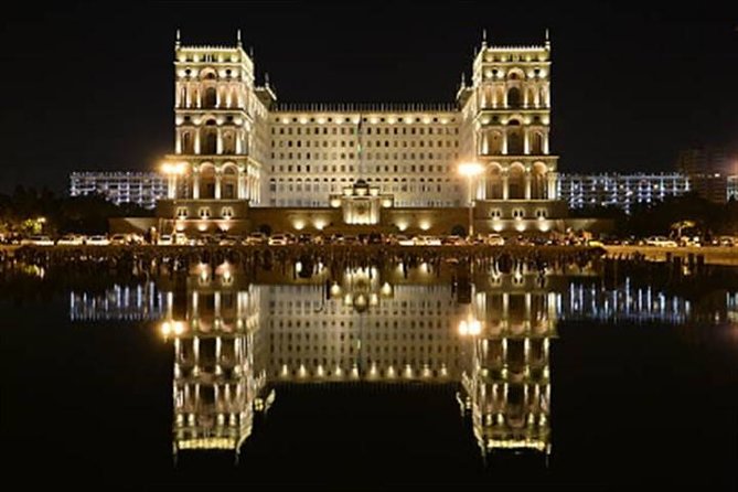 Baku Night Tour - Government House by the Boulevard: A Quick, Photo-Worthy Stop