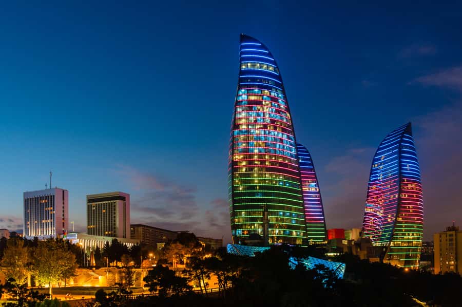 Baku: Nighttime Guided City Tour - How the 90 minutes work, and why the pace matters