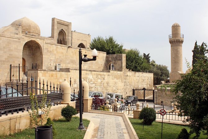 Baku: Old City Walking Tour - Fountain Square and the Torgovaya Street Energy Set the Tone