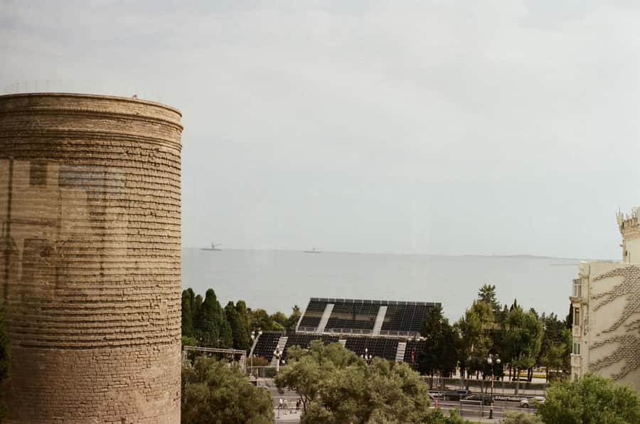 Baku Old City Wonders: A Walking Tour Through Time - Shirvanshah’s Palace: royal rooms, gardens, and the mausoleum story