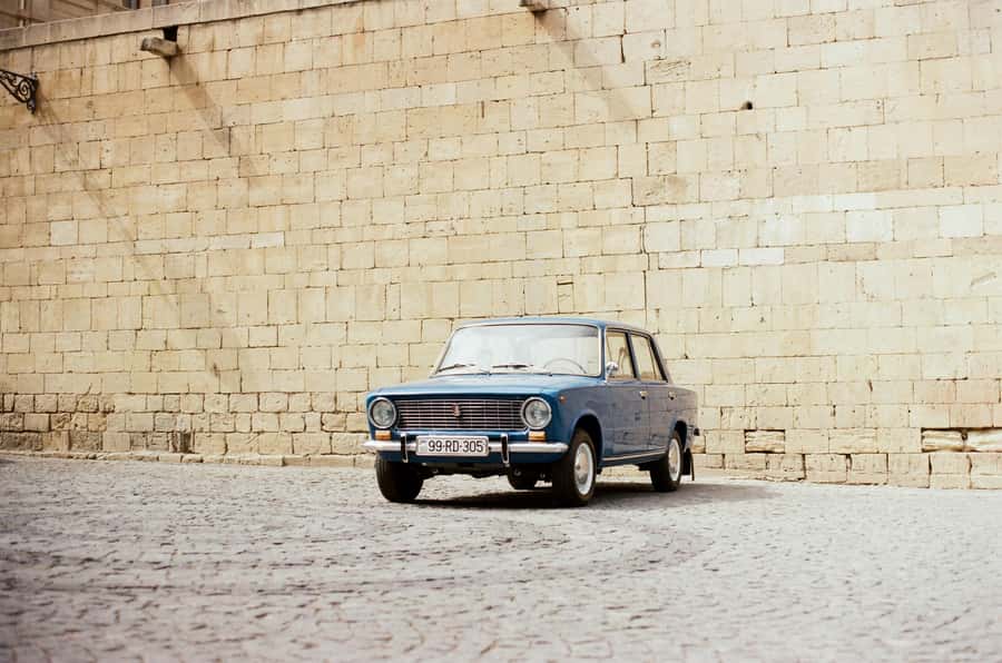 Baku Old City Wonders: A Walking Tour Through Time - Juma Mosque: a living spiritual stop, not a dead artifact