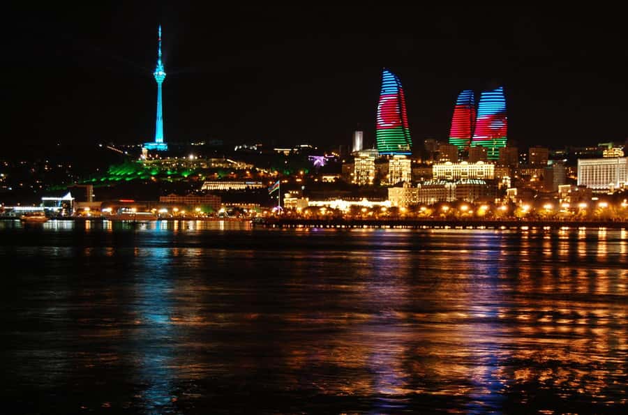 Baku Panoramic Night Tour - Why a private night drive works so well in Baku