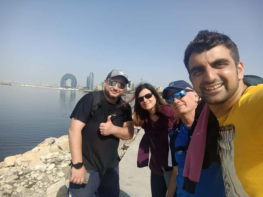 Baku: Stunning Walking Tour of Historical and Modern City - What this 210-minute Baku walk is really good for