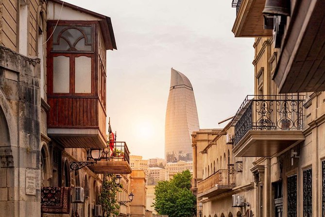 BAKU WALKING tour with the best STREET FOOD and DRINK tasting - Practical logistics that keep your day easy