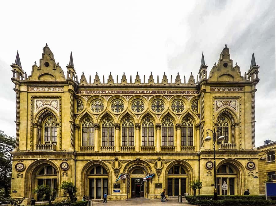 Best of Baku: 4-Hour City Tour Historic and Modern Landmarks - Martyrs Lane and the Eternal Flame, views with real weight