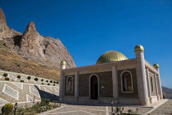 Day Tour from Nakhchivan to Alinja Castle, Ashabi Kahf and Khanegah Tomb - What You’re Really Buying With This Nakhchivan Day Tour