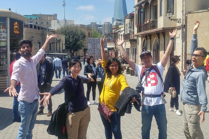 Discover Baku Private 3-hour Tour - Shirvanshahs Palace, a quick window into medieval power