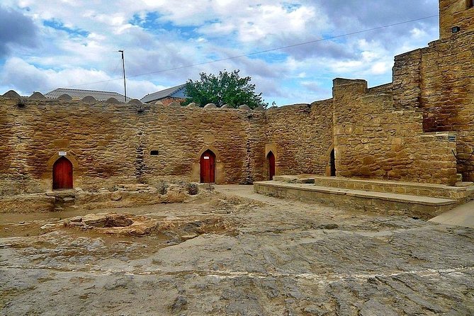 Fire Temple and Fire Mountain Tour - Who this tour suits best, and who might want alternatives