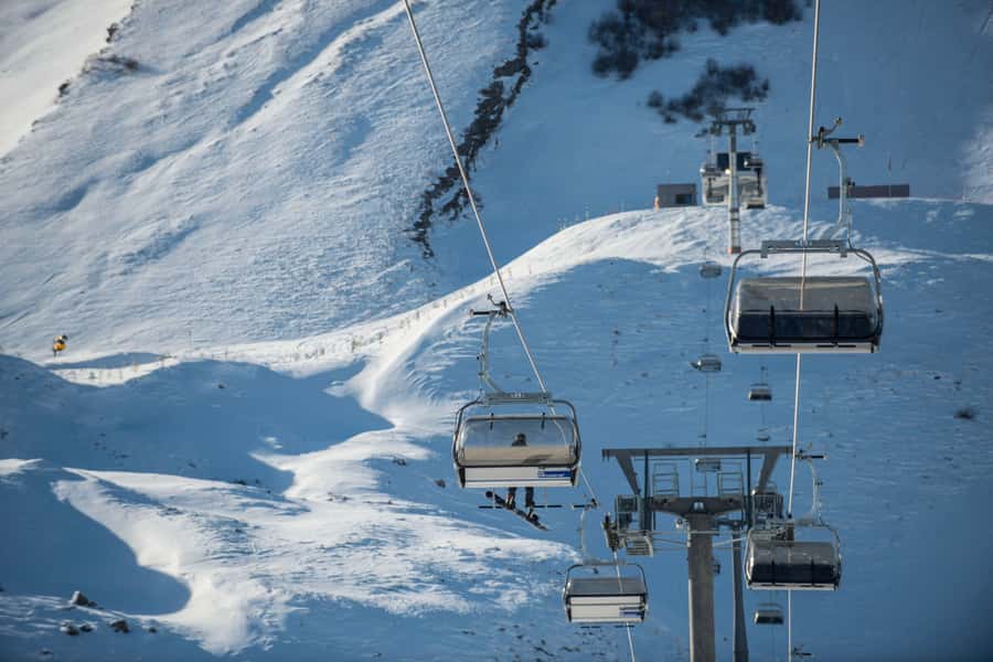 From Baku: Shahdag Mountain Resort Day Trip - Getting out of Baku: pickup points and how the day starts