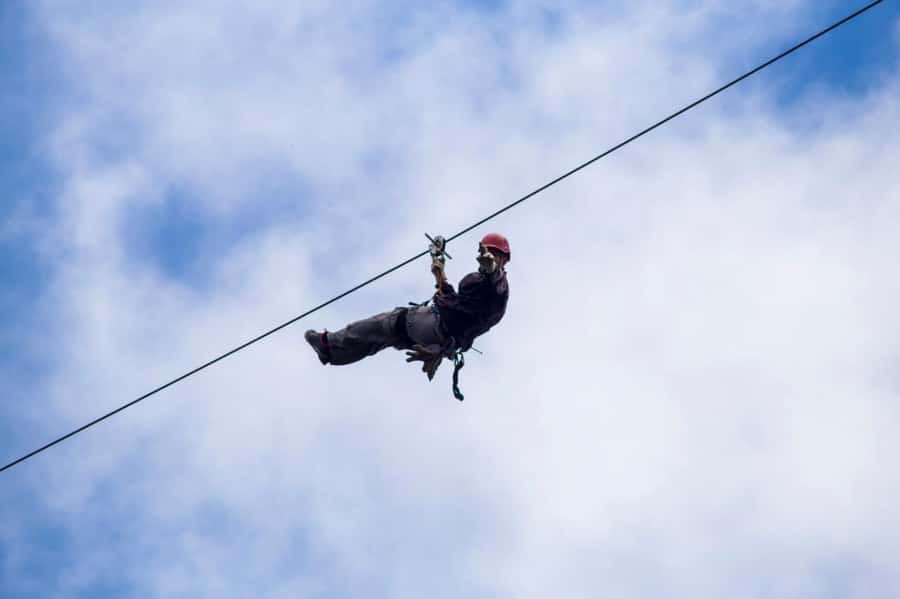 From Baku: Shahdag Mountain Resort Day Trip - Resort time plan: breaks, photos, walking, and zipline energy
