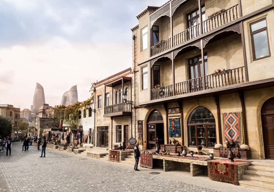 Full-Day City Tour of Baku with Azerbaijani Lunch - The rhythm: pickup, transfers, and a guide who talks the whole way