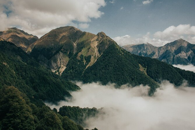 Full Day GABALA Tour with Mountains, Lakes and Waterfalls - Nohur Gel Lake: one calm hour with mirror-like mountain views