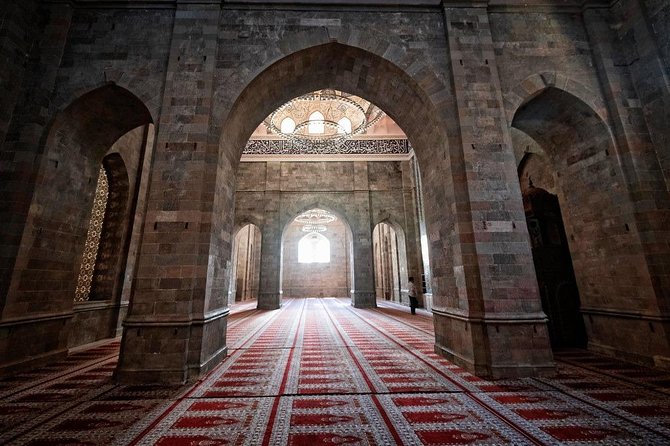 Full Day Guided Tour of Shamakhi and Gabala - Nohur Lake: the easy nature stop with options to linger
