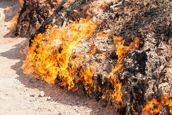 Gobustan+Absheron Day Trip - Ateshgah Fire Temple: a “religion and geology” stop