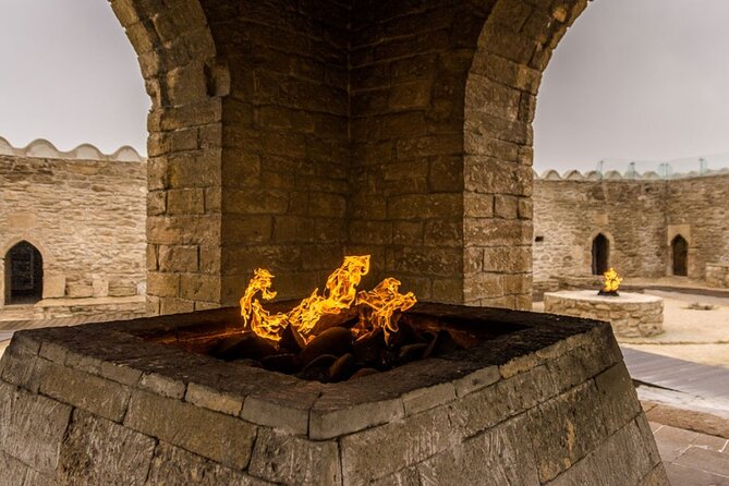 Gobustan-Absheron Tour - Lunch in Baku: a three-course break that keeps the day from collapsing