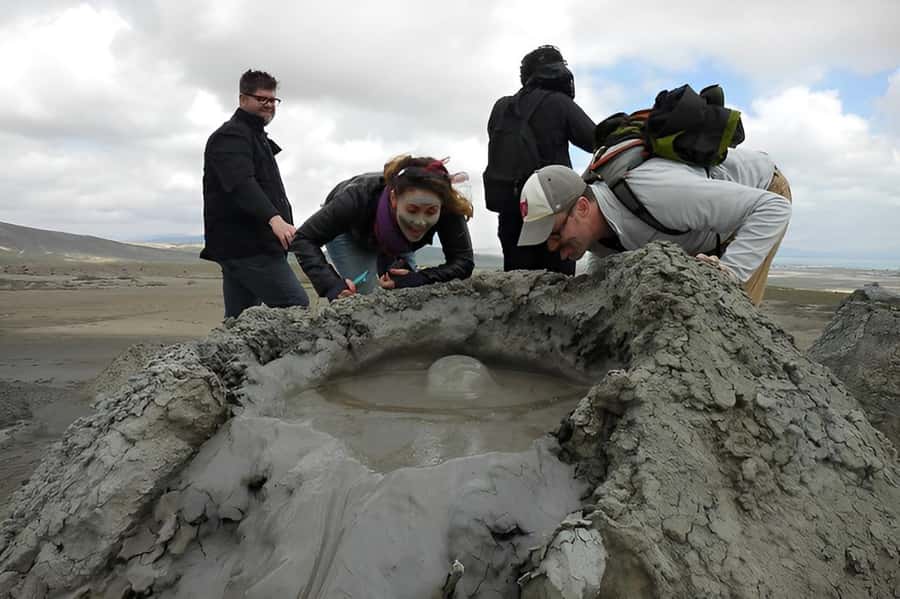 Gobustan and Fire temple Tour with Italian speaking guide - Drinks, water, and the small comfort choices that matter