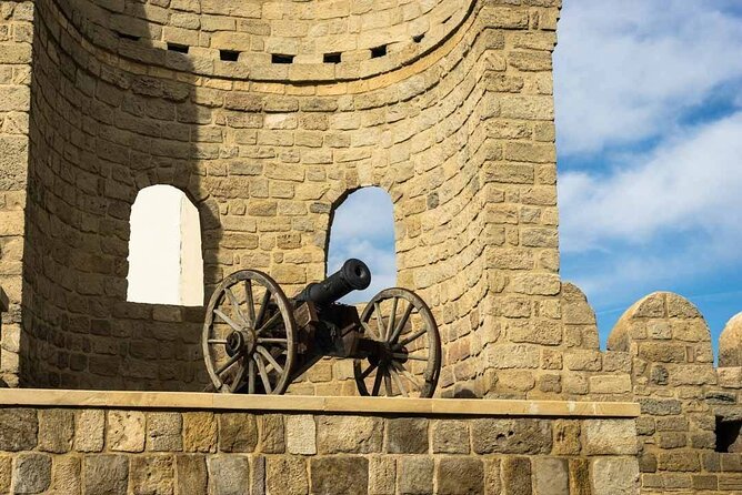Group Walking Tour in Baku Old City - Inside İçəəri Şəhər: UNESCO streets and the sense of living history
