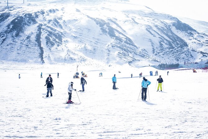 Guba Candy Canes and Shahdag Mountain Resort Tour - Quba lunch time: a needed pause in the day