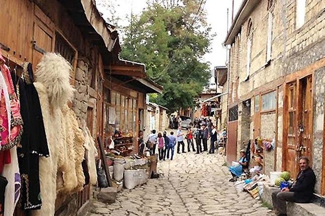 Independent tour to Shamakhi & Lahij - The Lesser Caucasus drive: scenery at altitude, without the hiking bill