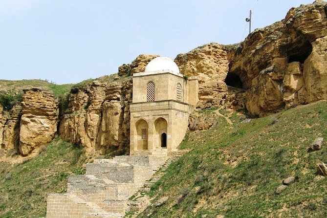 Independent tour to Shamakhi & Lahij - Diri Baba Mausoleum: quick, free, and spiritually grounded
