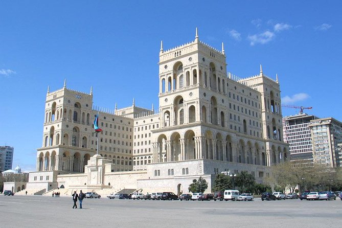 Old and Modern Baku City Private Tour - Heydar Aliyev Cultural Center, Zaha Hadid, and architecture you can feel