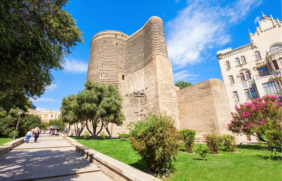 Old and Modern Baku City Tour - Icherisheher, the UNESCO Old City: Maiden Tower and Shirvanshahs