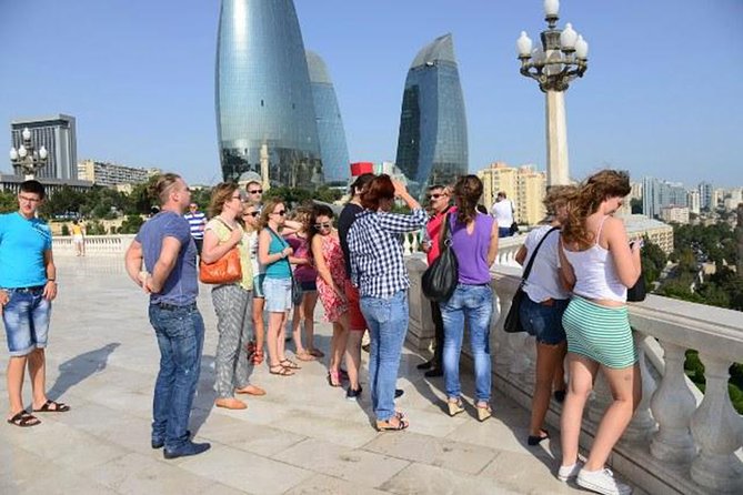 Old and Modern Baku Tour ( Day & Night Time) - Private upgrade to Heydar Aliyev Cultural Center: modern architecture with a car transfer