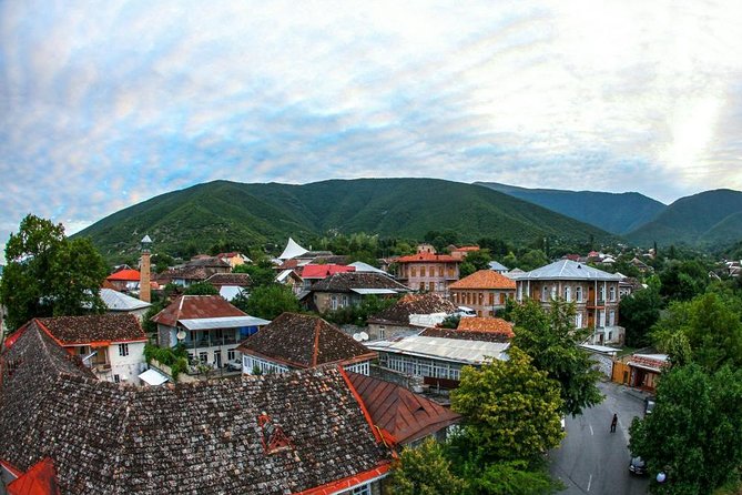 Private Sheki Tour - Juma Mosque in Shamakhi, an easy stop with clear rules