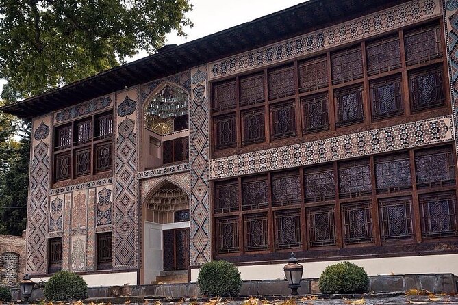 Sheki is a harmony of nature and architecture ( All inclusive ) - Stop 1: Juma Mosque, Sheki’s grand landmark