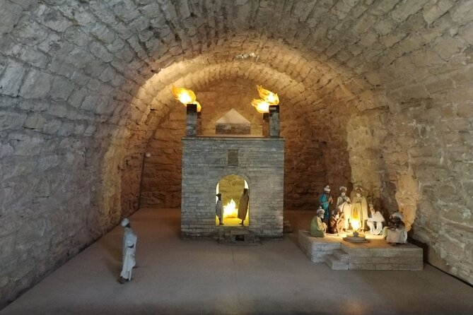 Special 7 Nights 8 Days Azerbaijan Tour Package - Absheron Peninsula Fire Stops: Ateshgah Fire Temple and Yanar Dag