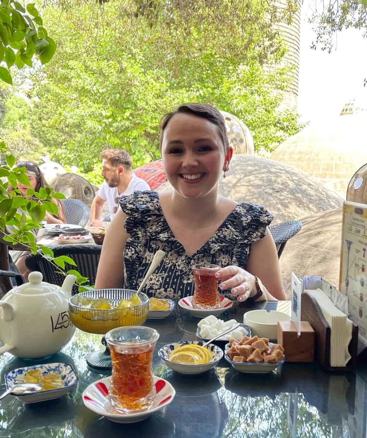 Taste of Azerbaijan: Cuisine Tour with Snacks and Dinner - Getting Your Bearings at Icherisheher and the Gutab Start
