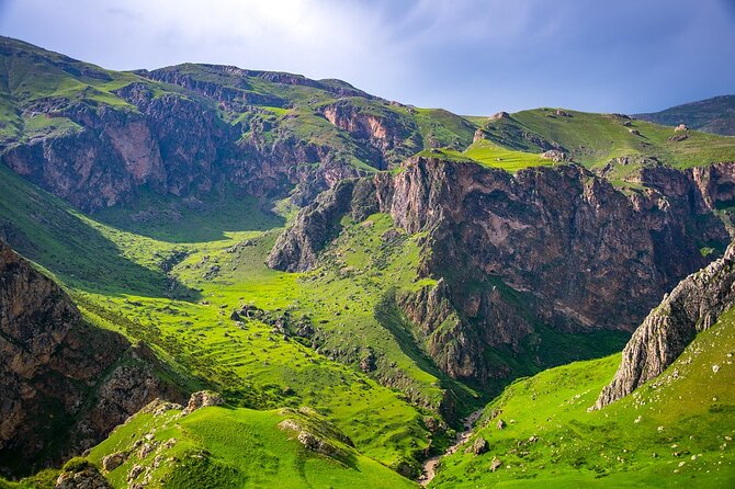 Tour to the North part of Azerbaijan Forests and Mountatin Quba - What to Pack for a Comfortable Forest-and-Mountain Day